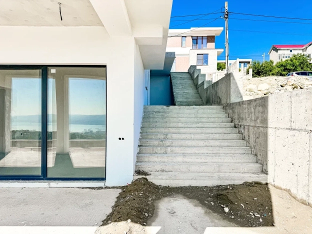 Купить дом на улице Октябрьский переулок в Новороссийске. Вариант № 31409, 36, площадь -  квм, цена 37000000 рублей