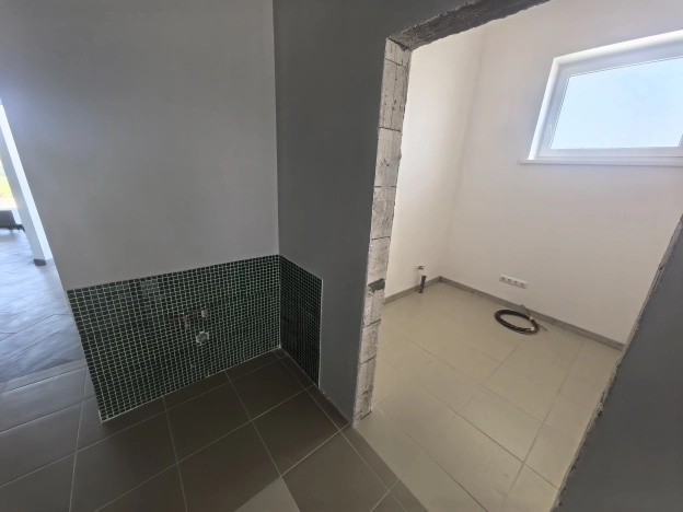 Купить коммерческую недвижимость в Светлогорске. Вариант № 11592, 32, площадь -  квм, цена 36000000 рублей