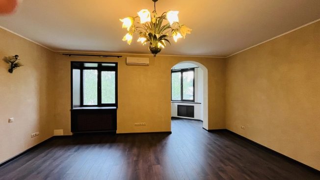 Купить квартиру на вторичке в Уфе. Вариант № 44039, 12, площадь -  квм, цена 18500000 рублей