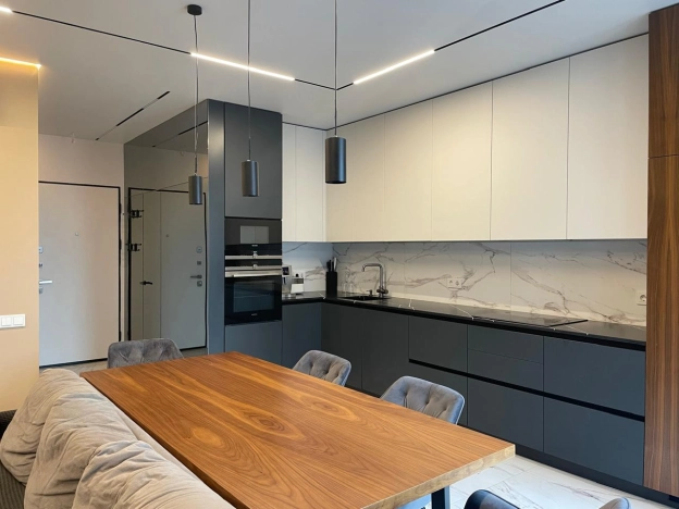 Купить квартиру на вторичке в Москве. Вариант № 26062, 9, площадь -  квм, цена 39800000 рублей