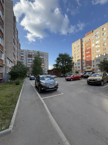Купить трехкомнатную квартиру в Владимире. Вариант № 1278784, 37, площадь -  квм, цена 7200000.0000 рублей