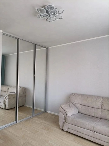 Купить двухкомнатную квартиру в Ростовской области. Вариант № 10001339, 6, площадь -  квм, цена 7499999 рублей