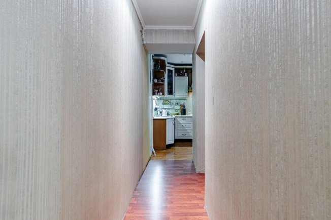 Купить трехкомнатную квартиру у метро Горьковская в Санкт-Петербурге. Вариант № 56115, 14, площадь -  квм, цена 19999999 рублей