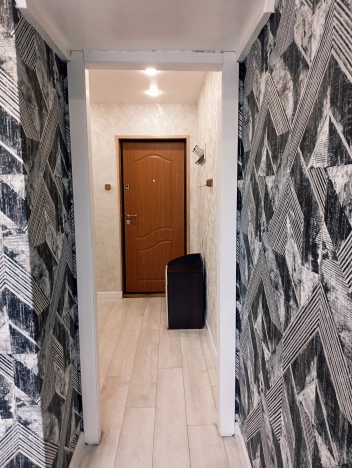 Купить квартиру на вторичке в Иркутске. Вариант № 7972067, 7, площадь -  квм, цена 4200000 рублей