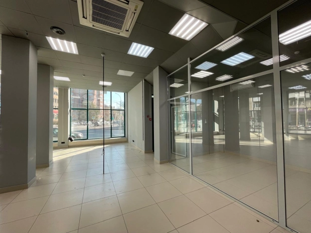 Снять коммерческую недвижимость в Новосибирске. Вариант № 5471818, 2, площадь - квм, цена 189000 рублей