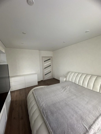 Купить двухкомнатную квартиру в Ростовской области. Вариант № 3229647, 2, площадь -  квм, цена 7200000 рублей