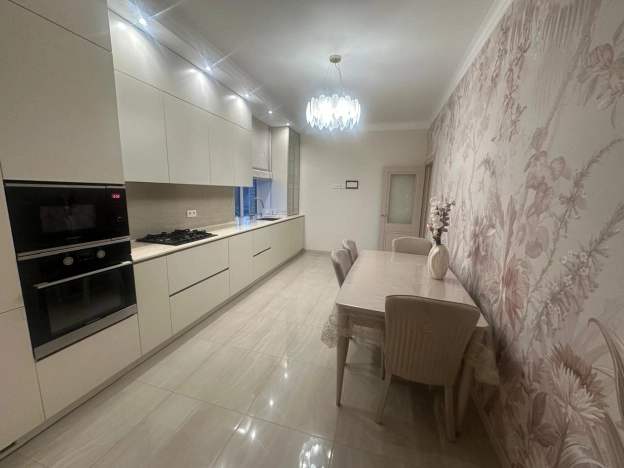 . Вариант № 29535, 6, площадь - 85 квм, цена 15650000 рублей