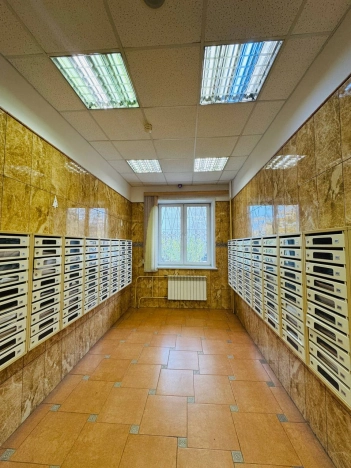 Купить квартиру в Москве. Вариант № 8795536, 28, площадь -  квм, цена 18500000 рублей