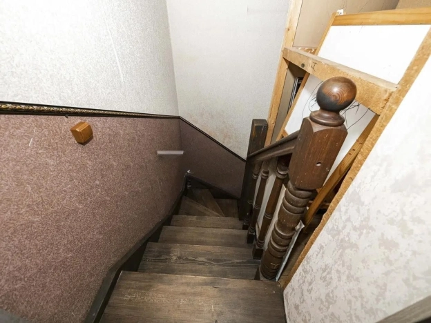 Купить дом в районе Заельцовский в Новосибирске. Вариант № 3867953, 27, площадь -  квм, цена 10250000 рублей