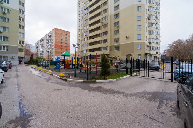 Купить трехкомнатную квартиру на вторичке в районе Октябрьский в Рязани. Вариант № 8588480, 23, площадь -  квм, цена 12400000 рублей