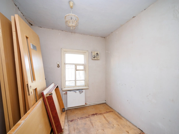 Купить дом в Микрорайоне Порт-Артур в Омске. Вариант № 5330636, 15, площадь -  квм, цена 3000000 рублей