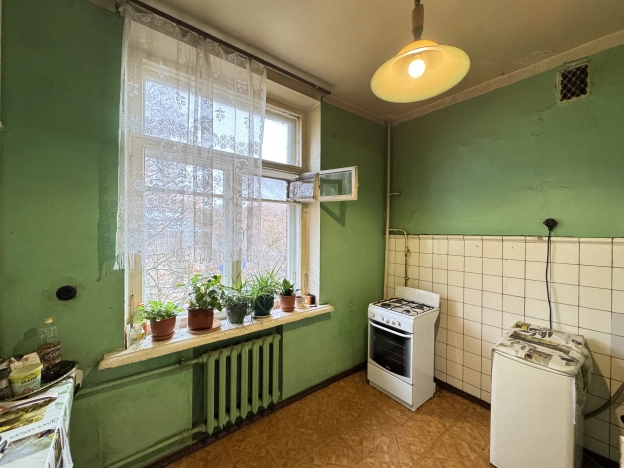 Купить комнату в Москве. Вариант № 3784804, 15, площадь - квм, цена 8500000 рублей