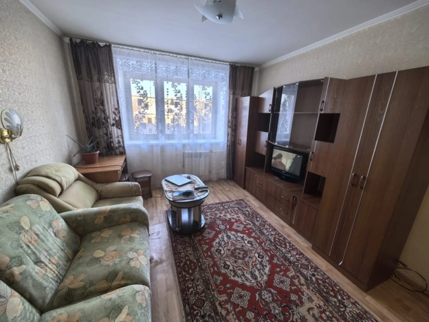 Купить двухкомнатную квартиру в Бийске. Вариант № 18758, 4, площадь -  квм, цена 4390000 рублей