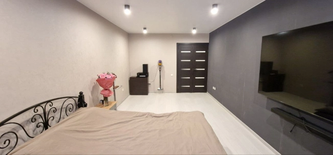 Купить квартиру на вторичке в Вологде. Вариант № 10941970, 10, площадь - квм, цена 4590000 рублей