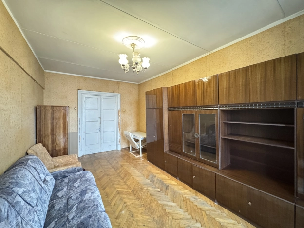 Купить комнату в Москве. Вариант № 3784804, 7, площадь - квм, цена 8500000 рублей