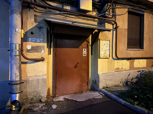 Купить трехкомнатную квартиру в районе Выборгский в Санкт-Петербурге. Вариант № 3918625, 37, площадь -  квм, цена 13700000 рублей