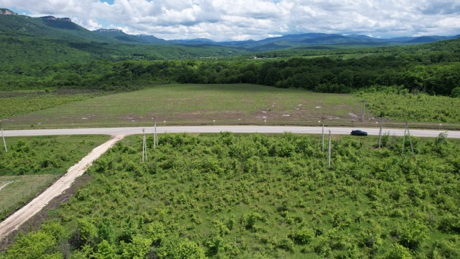 Купить земельный участок в Республике Адыгея (адыгея). Вариант № 10284532, 3, площадь -  квм, цена 12000000 рублей