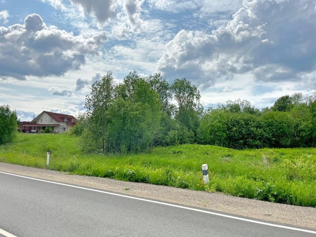 Купить земельный участок в Вологодской области. Вариант № 51609, 1, площадь -  квм, цена 1650000 рублей