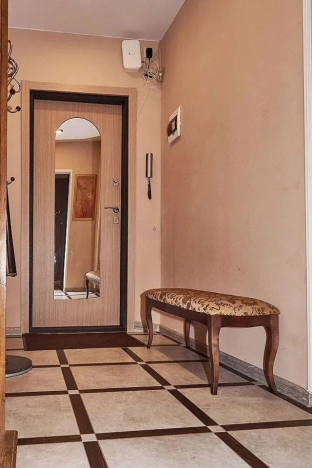 Купить квартиру в районе Заводский в Кемерове. Вариант № 3739817, 6, площадь -  квм, цена 5000000 рублей