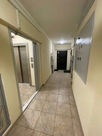 Купить квартиру на вторичке в Москве. Вариант № 4467, 10, площадь -  квм, цена 19799999 рублей