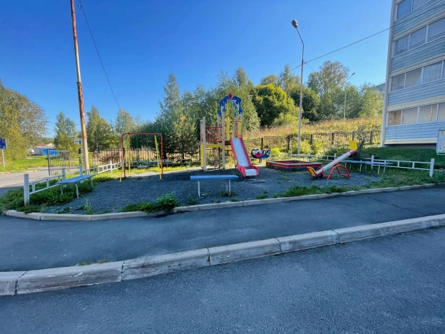 Купить однокомнатную квартиру в Республике Карелия. Вариант № 3296457, 28, площадь -  квм, цена 2000000 рублей