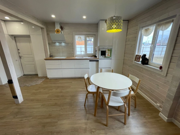 Купить дом в Новосибирске. Вариант № 2589126, 4, площадь -  квм, цена 11000000 рублей