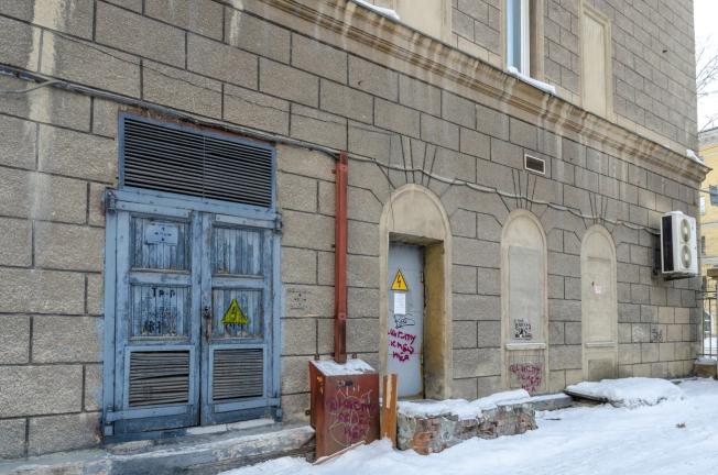 Купить трехкомнатную квартиру у метро Октябрьская в Новосибирске. Вариант № 420251, 40, площадь -  квм, цена 11000000 рублей