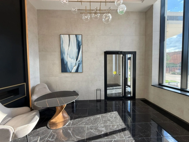 Купить квартиру в Москве. Вариант № 9216540, 19, площадь -  квм, цена 25000000 рублей