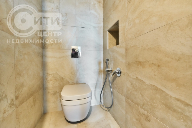 Купить трехкомнатную квартиру в ЖК Гран При в Воронеже. Вариант № 37202, 10, площадь -  квм, цена 20950000 рублей