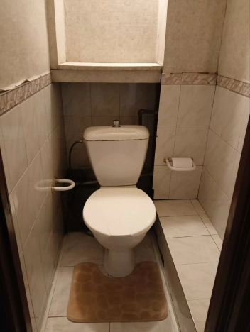 Купить трехкомнатную квартиру в Кызыле. Вариант № 40029, 5, площадь - квм, цена 7600000 рублей