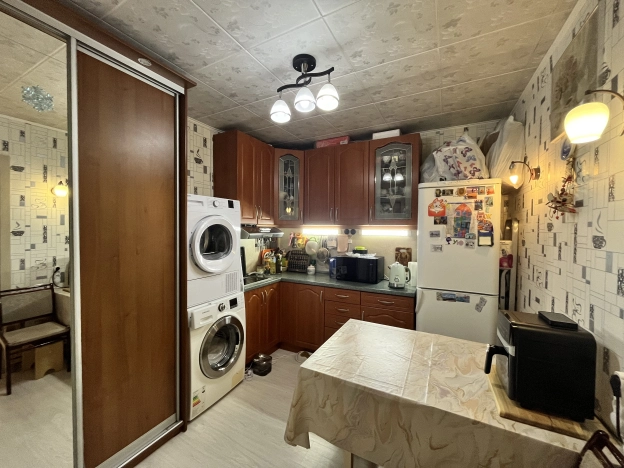 Купить двухкомнатную квартиру в Подольске. Вариант № 2524377, 8, площадь -  квм, цена 4650000 рублей