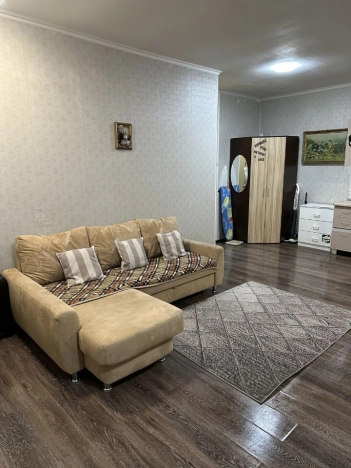 Купить квартиру в Москве. Вариант № 10296119, 4, площадь -  квм, цена 6200000 рублей