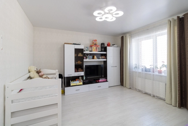 Купить квартиру на вторичке в ЖК Отражение в Владимире. Вариант № 7224, 4, площадь -  квм, цена 5650000 рублей