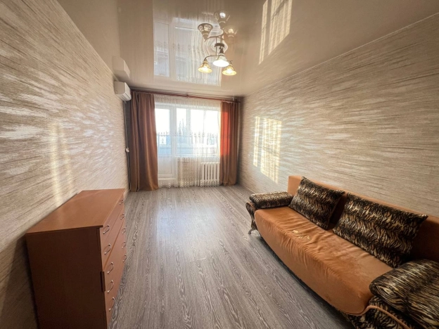 Снять квартиру в Керчи. Вариант № 10140734, 3, площадь -  квм, цена 17000 рублей