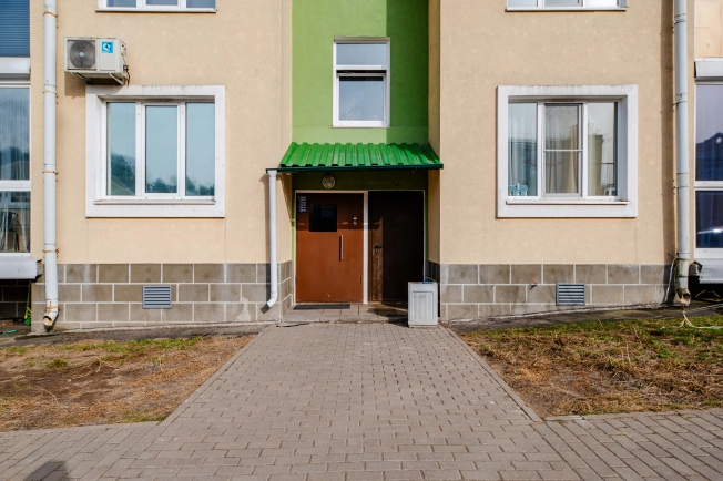 Купить двухкомнатную квартиру в Ленинградской области. Вариант № 5468631, 3, площадь -  квм, цена 9790000 рублей