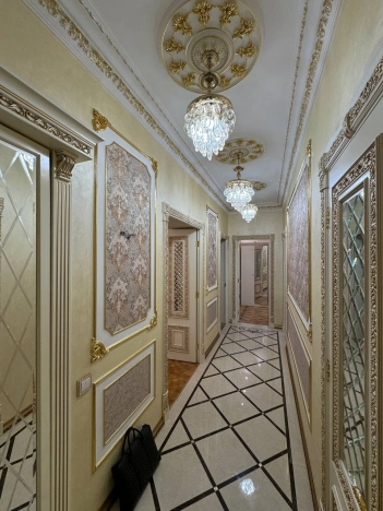 Купить квартиру в Москве. Вариант № 9109202, 11, площадь -  квм, цена 49700000 рублей