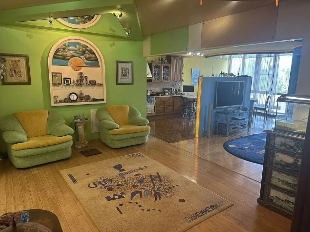 Купить квартиру в Кемерове. Вариант № 9917701, 8, площадь -  квм, цена 15500000 рублей