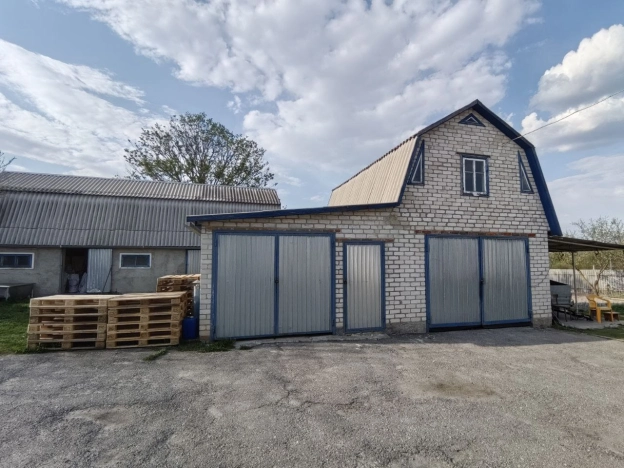 Купить дом в Курской области. Вариант № 39435, 3, площадь -  квм, цена 8500000 рублей