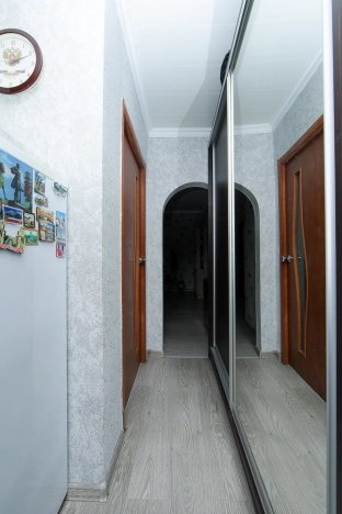 Купить трехкомнатную квартиру в Зеленоградске. Вариант № 8328, 16, площадь -  квм, цена 10500000 рублей