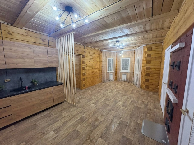 Купить дом в Республике Бурятия. Вариант № 10467543, 24, площадь - квм, цена 5950000 рублей