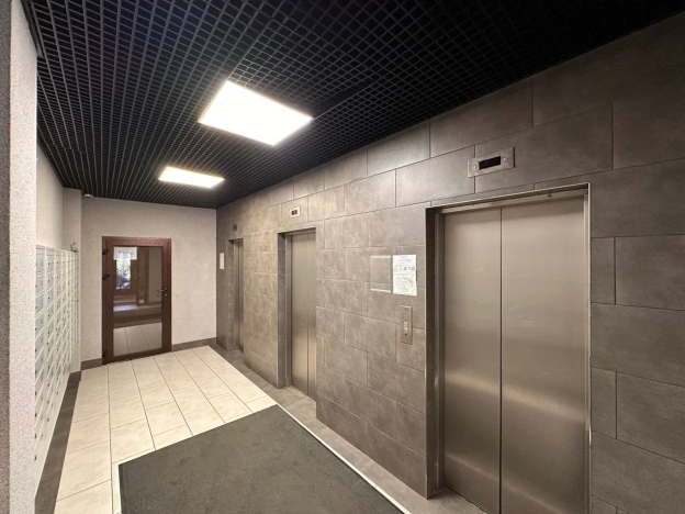 Купить двухкомнатную квартиру в районе Приморский в Санкт-Петербурге. Вариант № 1970178, 23, площадь -  квм, цена 21590000 рублей