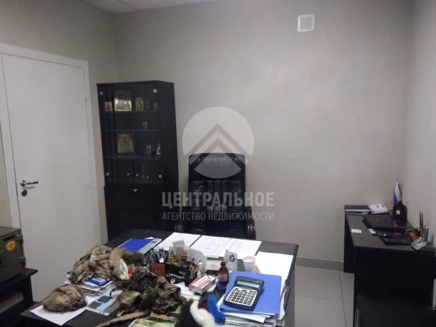 Купить коммерческую недвижимость свободного назначения у метро Площадь Маркса в Новосибирске. Вариант № 1727, 5, площадь -  квм, цена 18600000 рублей