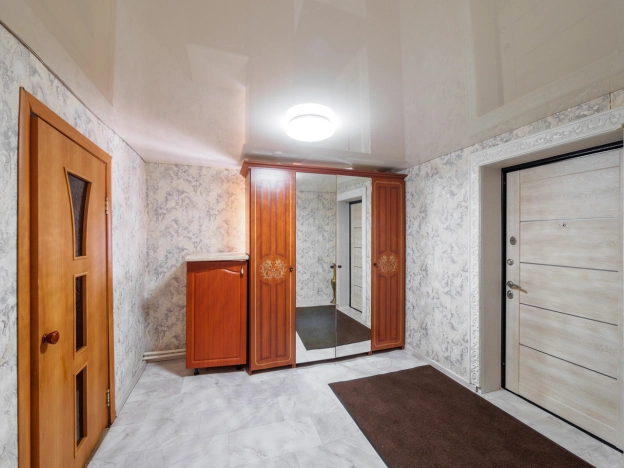 Купить дом в Микрорайоне Порт-Артур в Омске. Вариант № 31442, 18, площадь - квм, цена 6600000 рублей