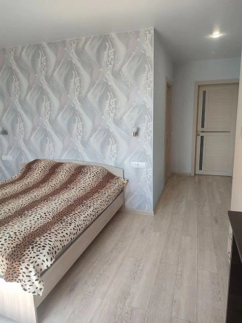 Купить трехкомнатную квартиру в Новосибирске. Вариант № 5412490, 6, площадь -  квм, цена 6850000 рублей