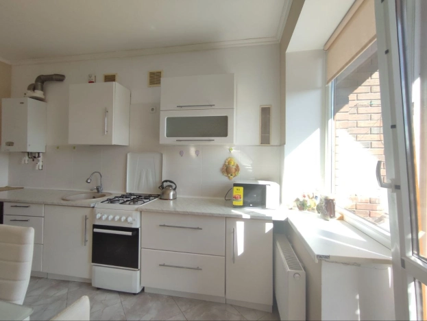 Снять квартиру в Калининградской области. Вариант № 9467913, 8, площадь - квм, цена 25000 рублей