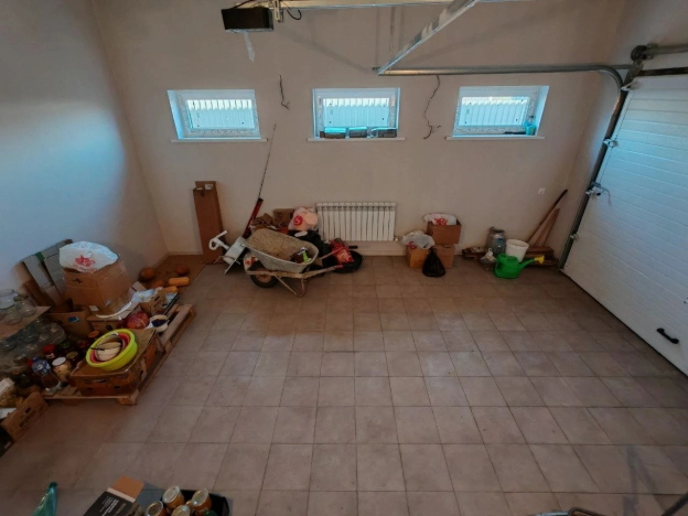 . Вариант № 8780263, 33, площадь - 200 квм, цена 11999000 рублей