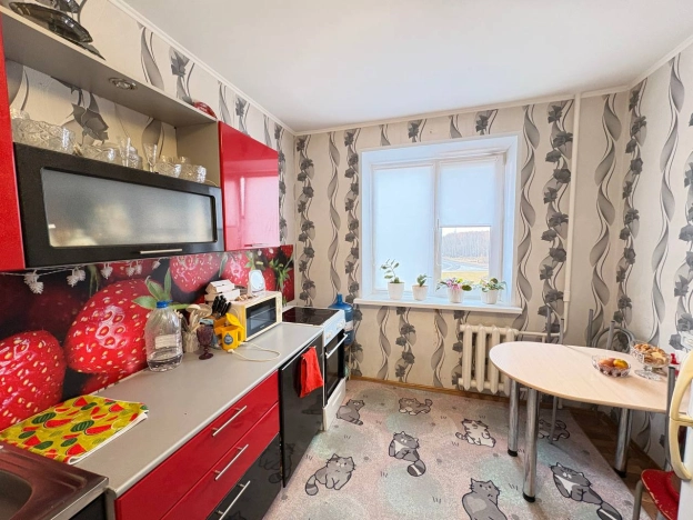 Купить квартиру в Тобольске. Вариант № 8335197, 6, площадь -  квм, цена 5300000 рублей