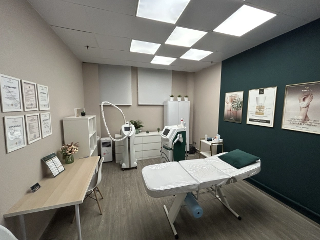 Купить коммерческую недвижимость свободного назначения в Новосибирске. Вариант № 54264, 9, площадь -  квм, цена 45600000 рублей