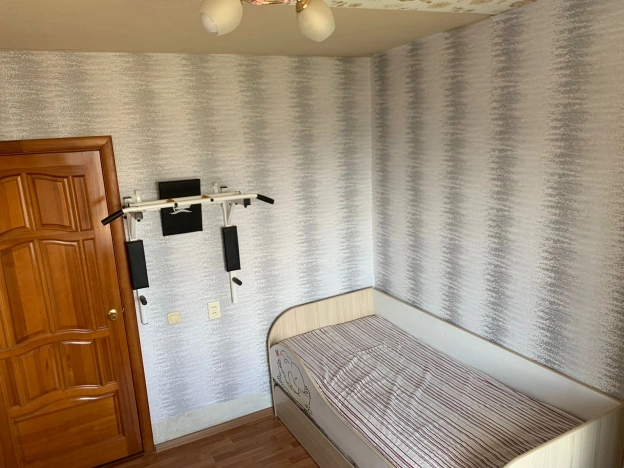 Купить трехкомнатную квартиру на улице Молодёжная в Республике Татарстан (татарстан). Вариант № 13784, 5, площадь -  квм, цена 3700000 рублей