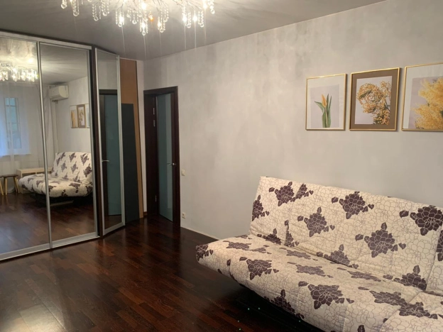 Купить квартиру в Москве. Вариант № 3006068, 2, площадь -  квм, цена 24500000.0000 рублей
